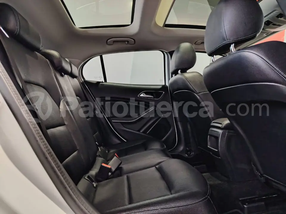 Foto 33 de Mercedes Benz GLA 180