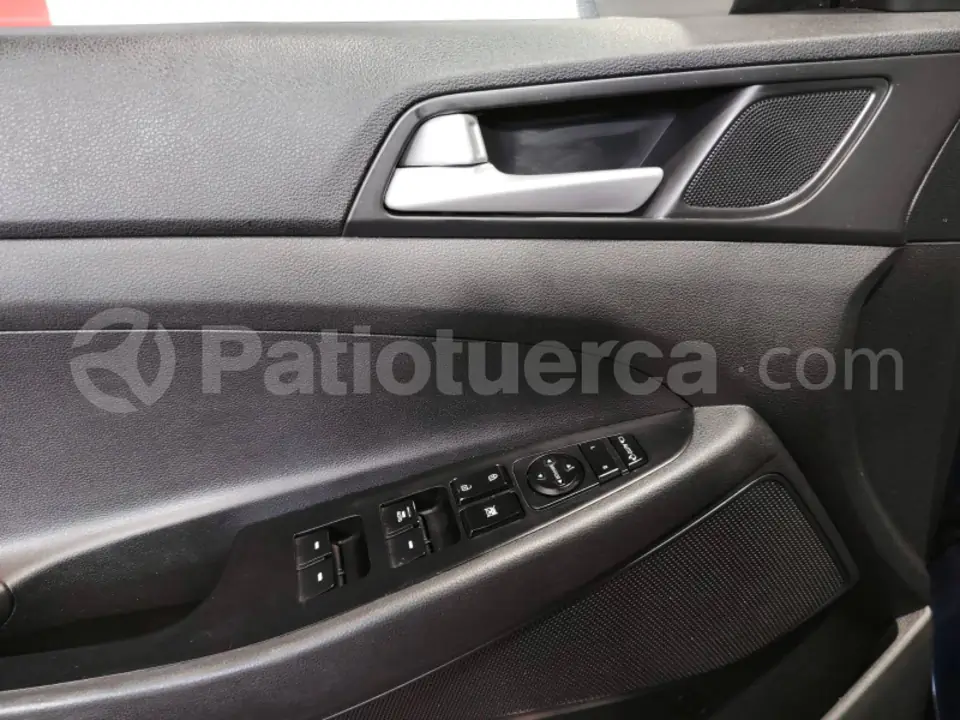 Foto 11 de Hyundai TUCSON TL