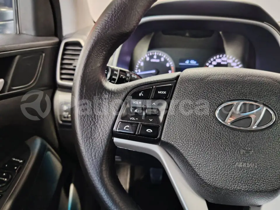 Foto 25 de Hyundai TUCSON TL