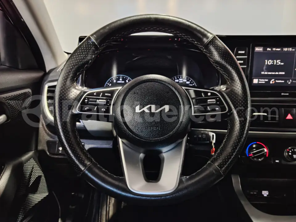 Foto 10 de Kia Seltos LX