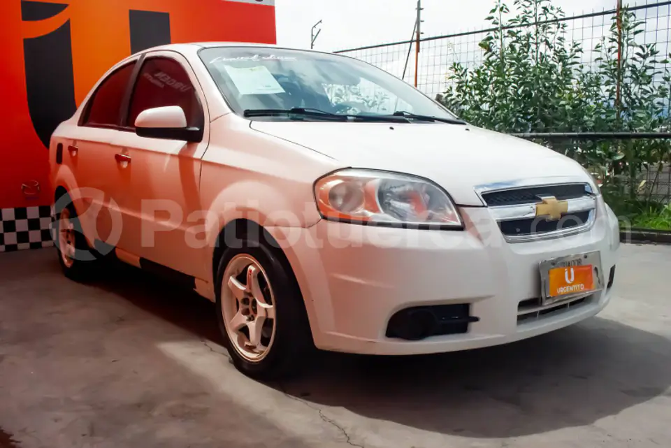 Foto 2 de Chevrolet Aveo Emotion