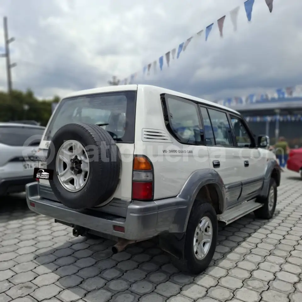 Foto 7 de Toyota Land Cruiser Prado