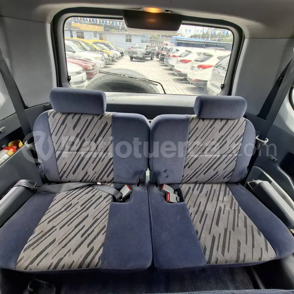 Foto 9 de Toyota Land Cruiser Prado