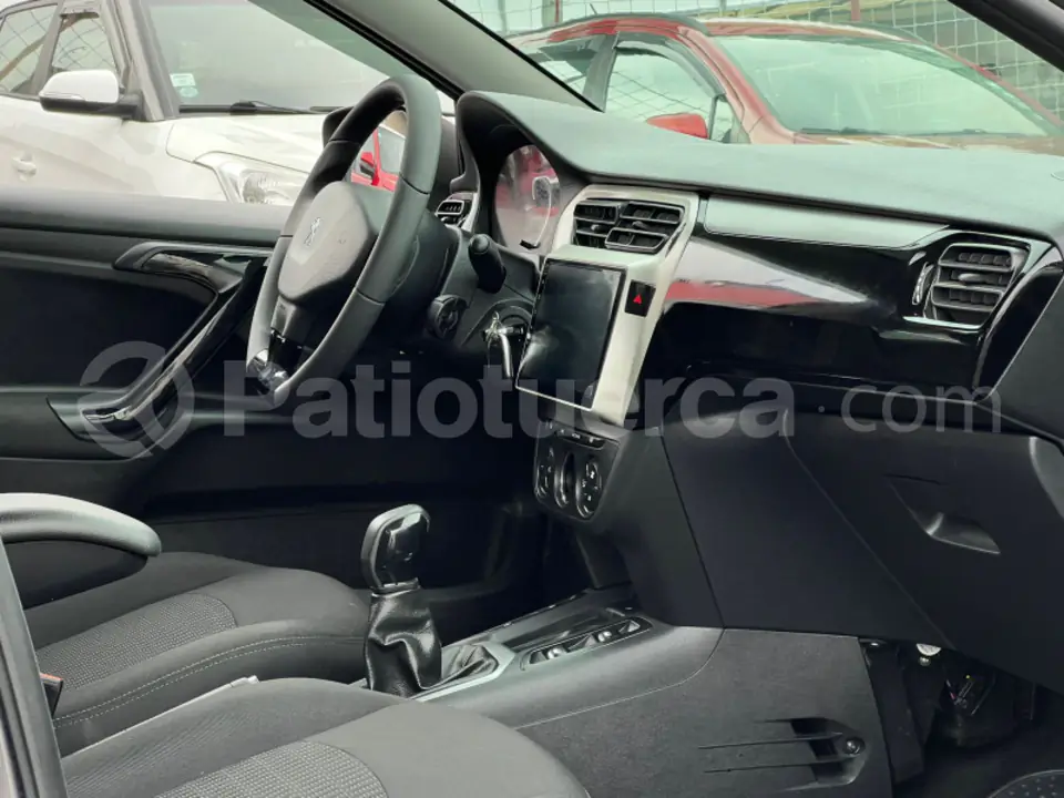 Foto 17 de Peugeot 301