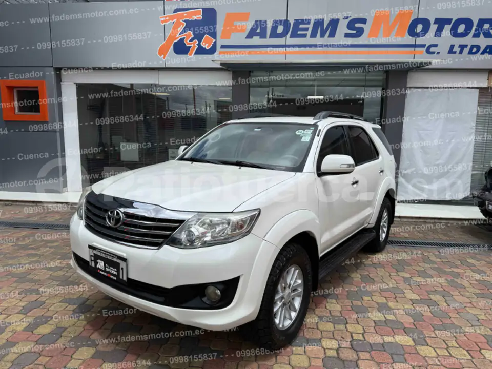 Foto 2 de Toyota AWT FORTUNER