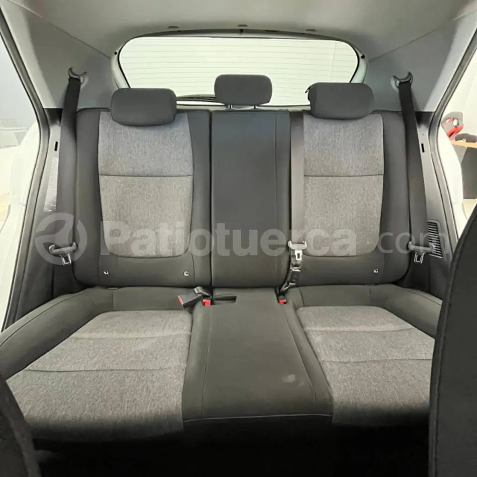 Foto 7 de Kia Stonic LX