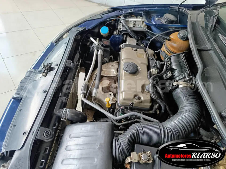 Foto 10 de Peugeot Berlina 206 XRS Confort