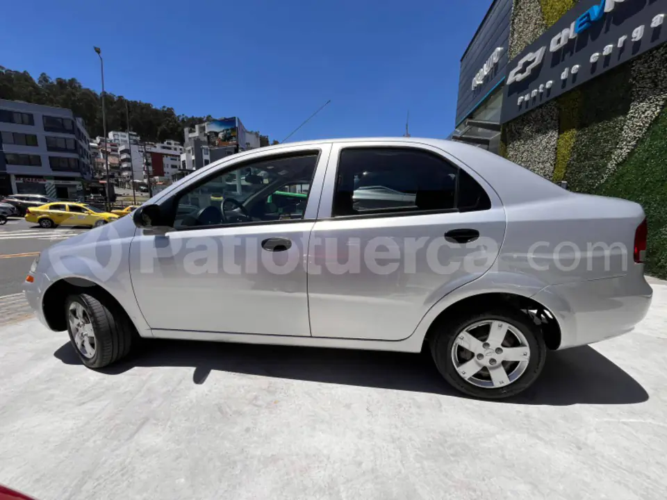 Foto 5 de Chevrolet Aveo Family