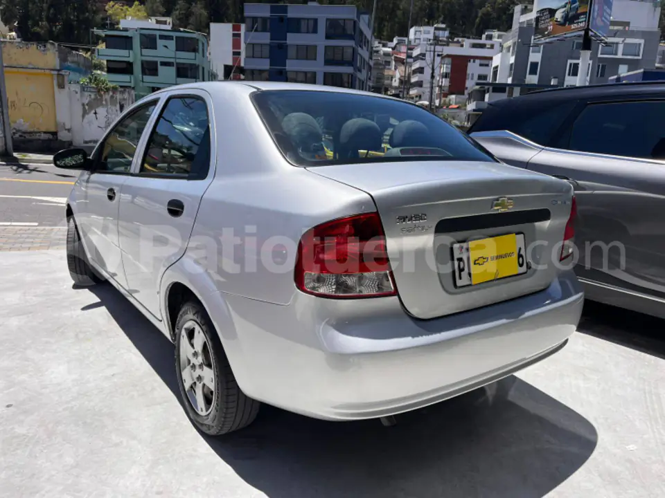 Foto 6 de Chevrolet Aveo Family