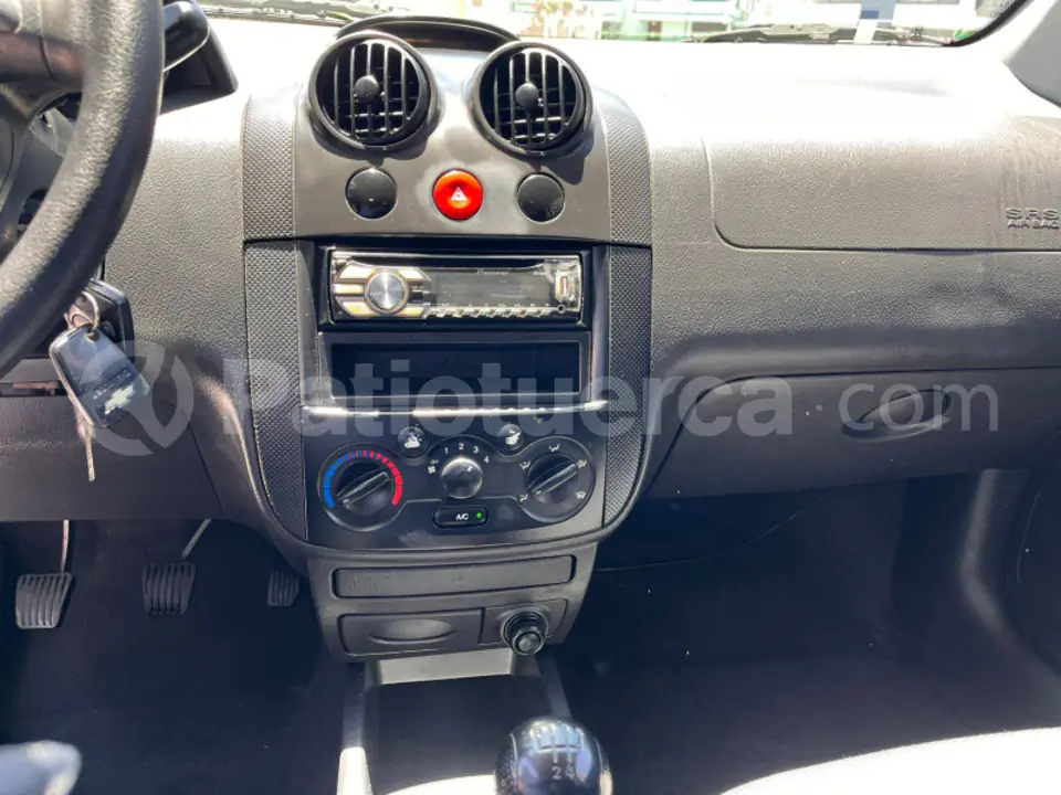 Foto 20 de Chevrolet Aveo Family
