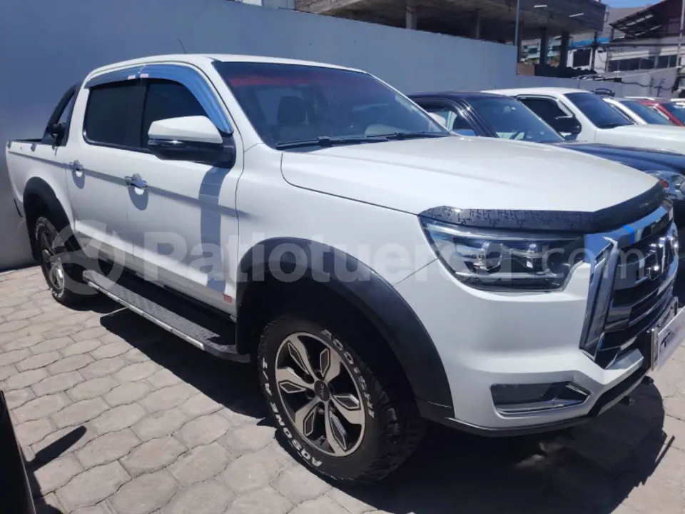 Foto 2 de JAC HFC 1037 DKST