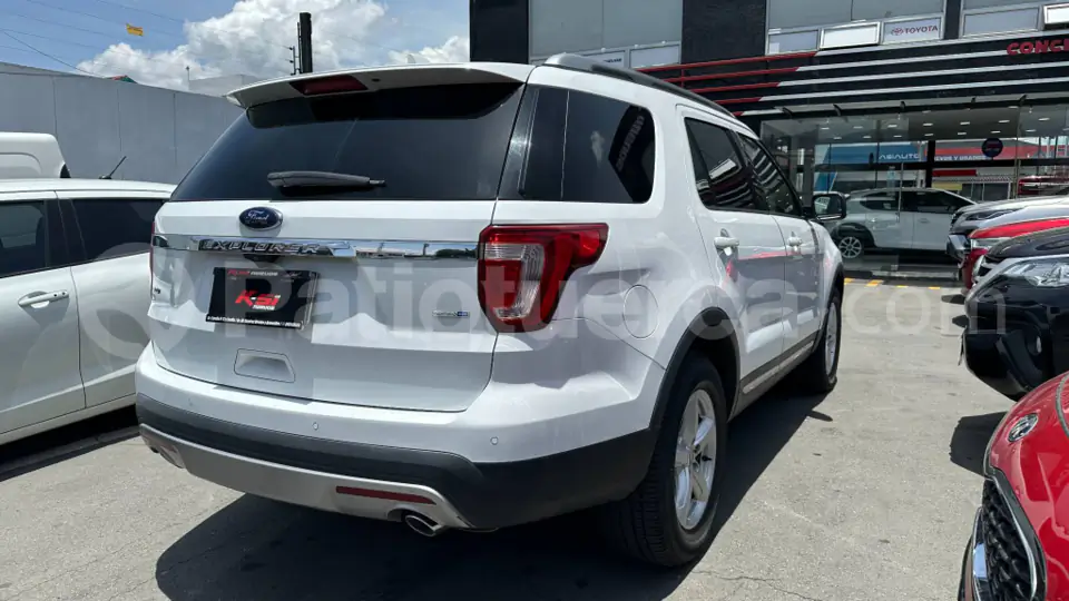 Foto 11 de Ford Explorer XLT