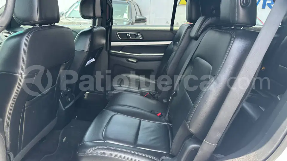 Foto 15 de Ford Explorer XLT