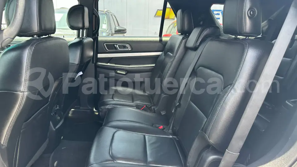 Foto 16 de Ford Explorer XLT