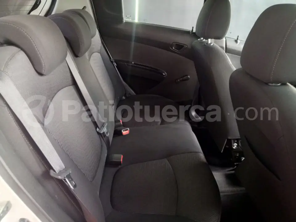 Foto 10 de Chevrolet Spark GT