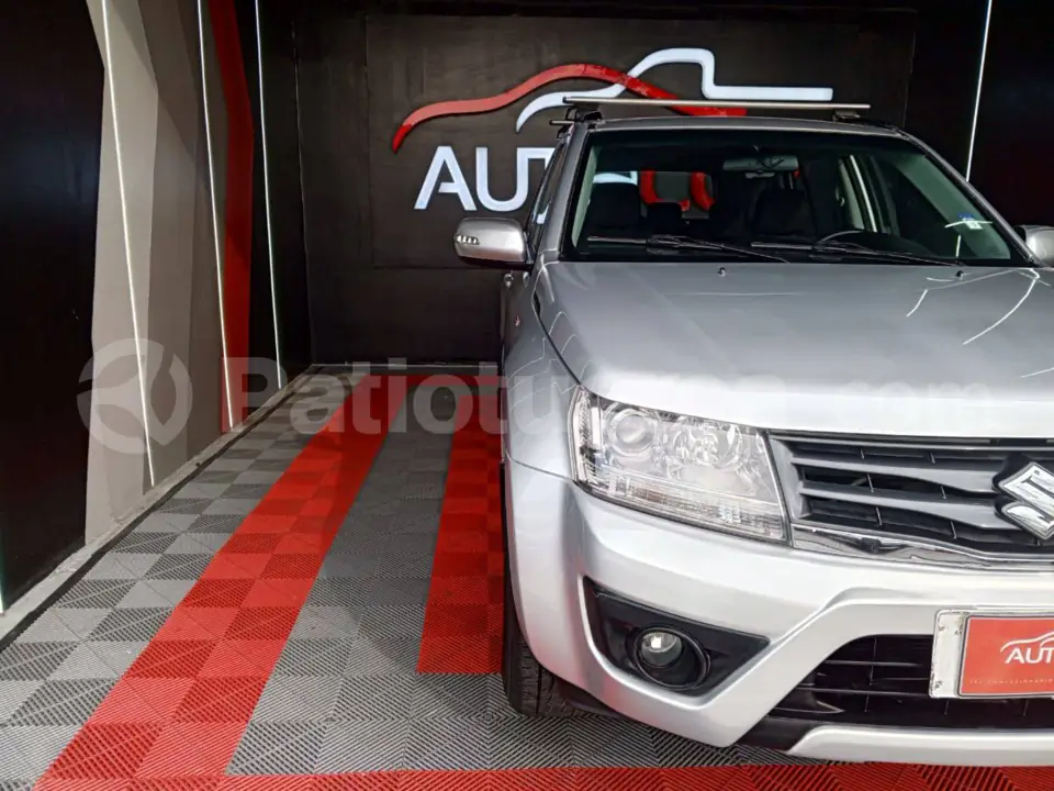 Foto 2 de Suzuki Grand Vitara SZ