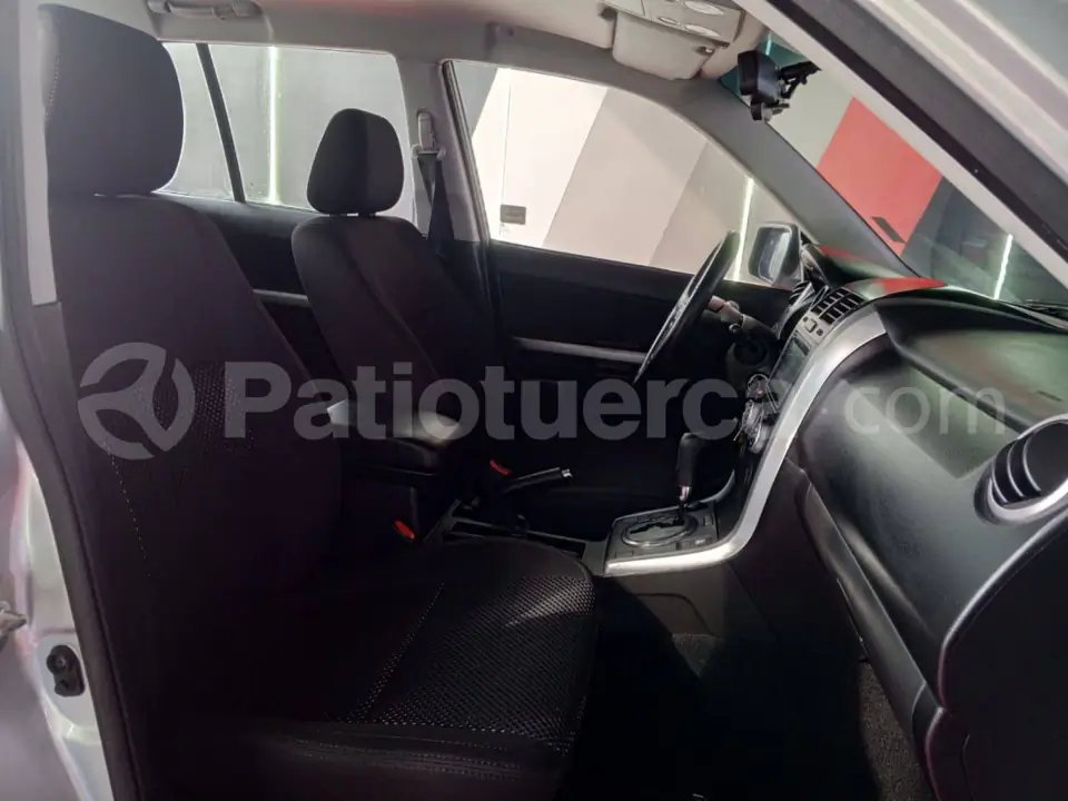 Foto 13 de Suzuki Grand Vitara SZ