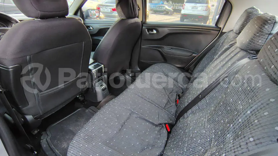 Foto 11 de Citroen C-ELYSEE