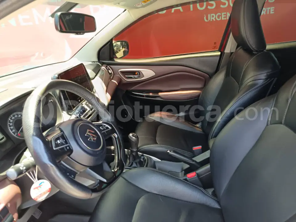 Foto 8 de Suzuki FRONX