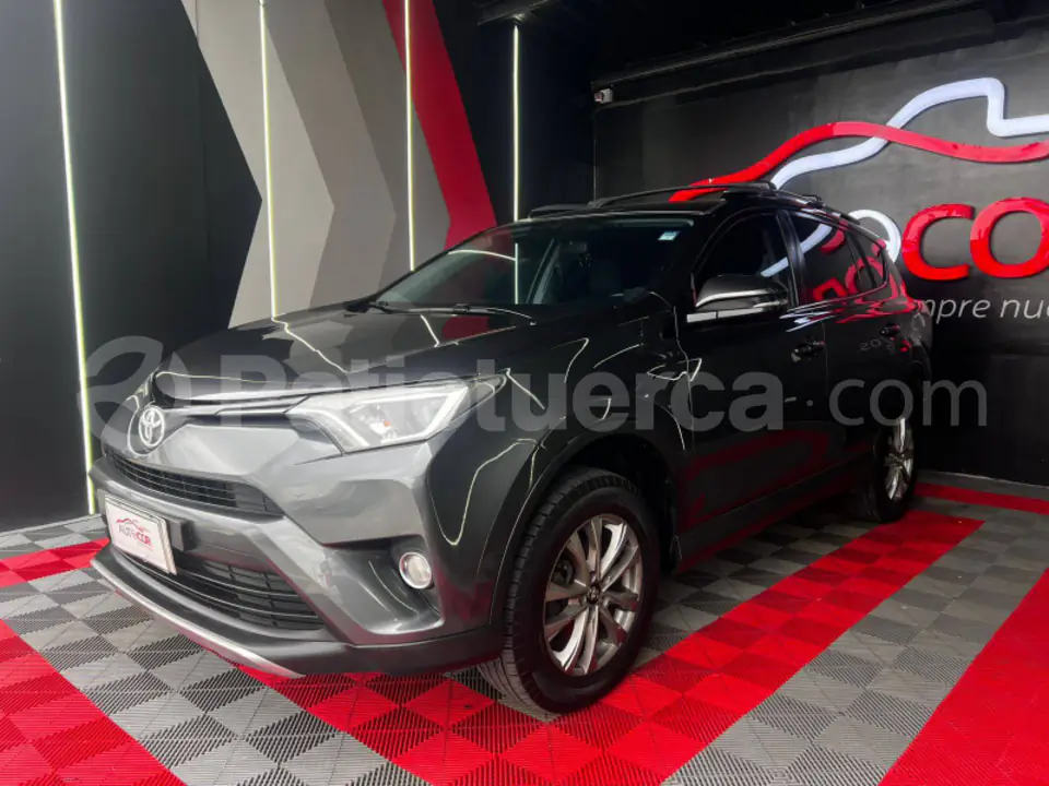 Foto 1 de Toyota NEW RAV4 AC 2.0 5P