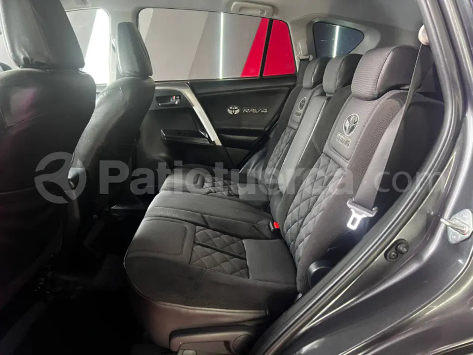 Foto 9 de Toyota NEW RAV4 AC 2.0 5P