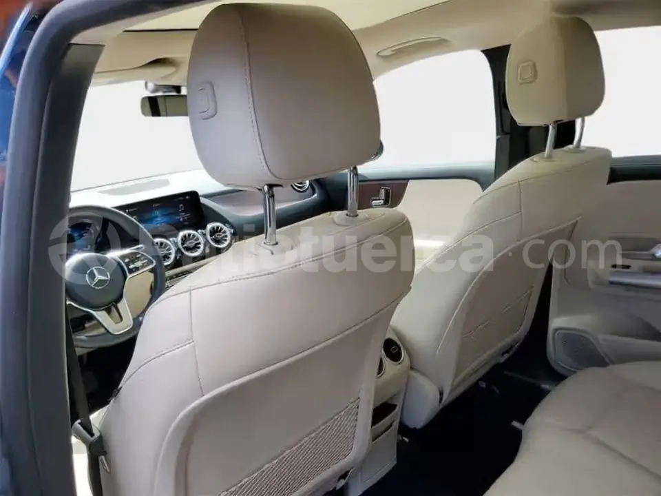 Foto 12 de Mercedes Benz GLA 250