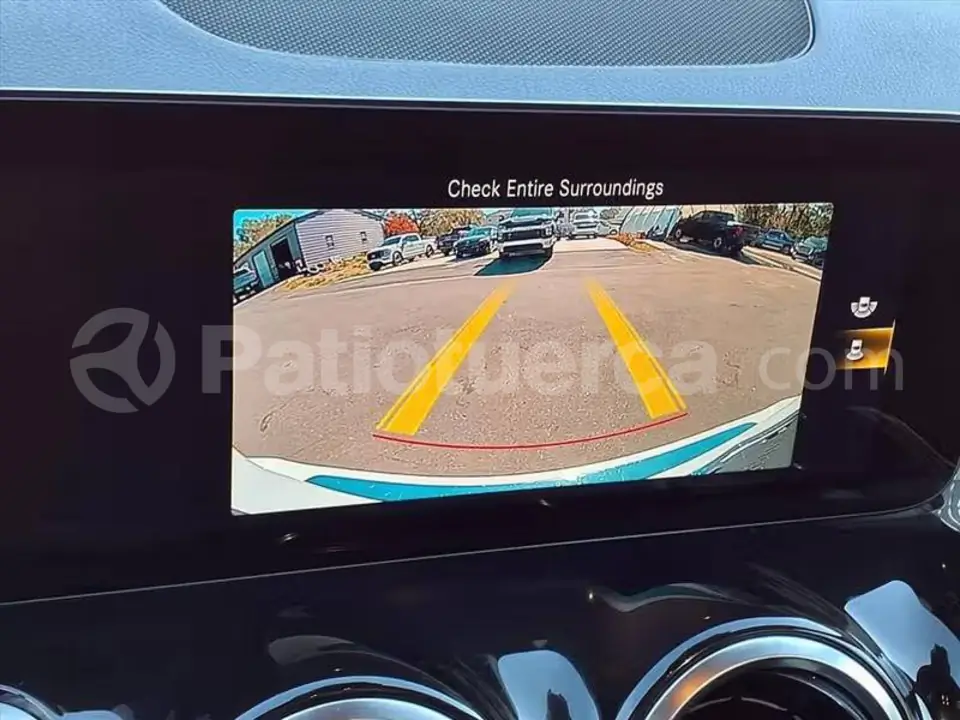 Foto 7 de Mercedes Benz GLB250