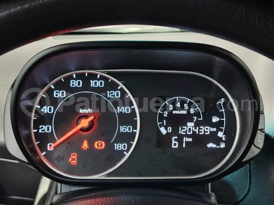 Foto 25 de Chevrolet spark gt active