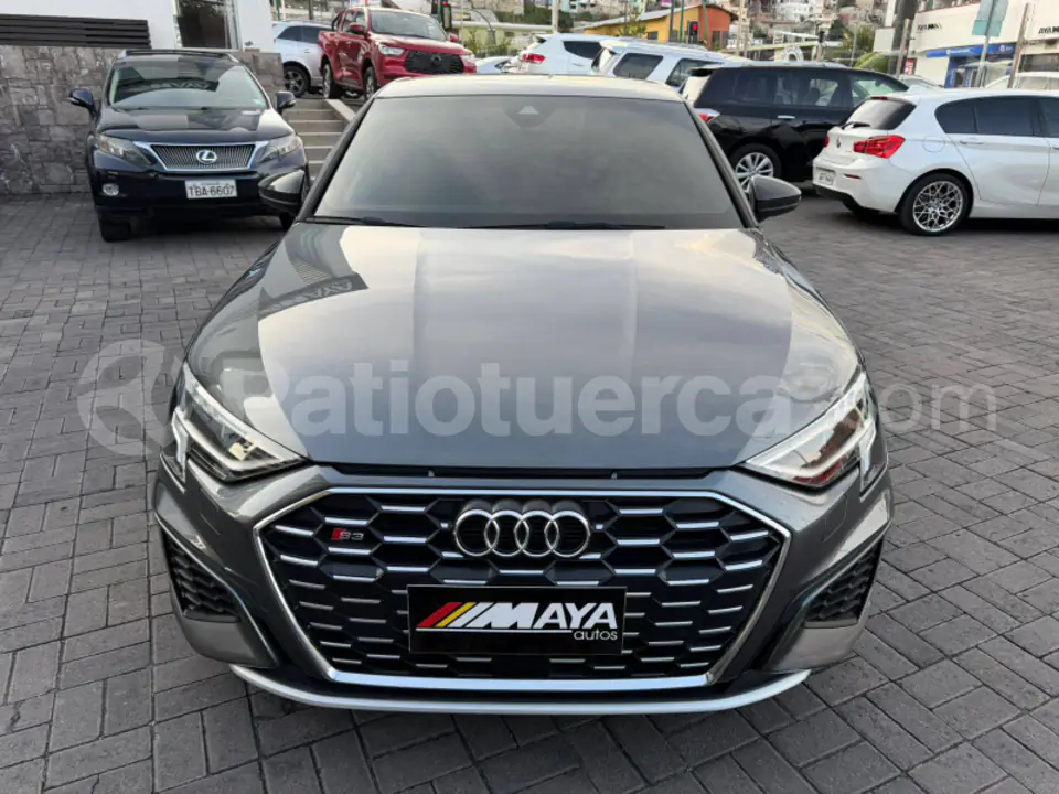 Foto 2 de Audi S3 8VSS4L