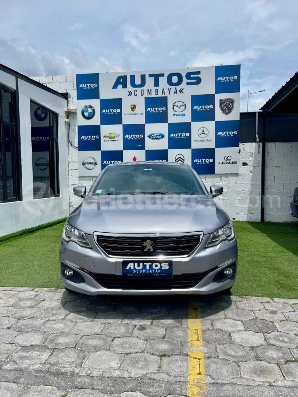 Foto 1 de Peugeot 301 Allure