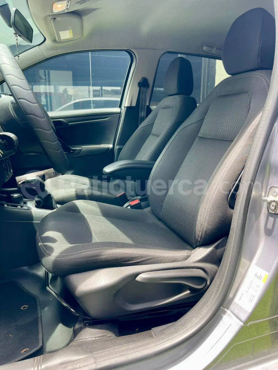 Foto 11 de Peugeot 301 Allure