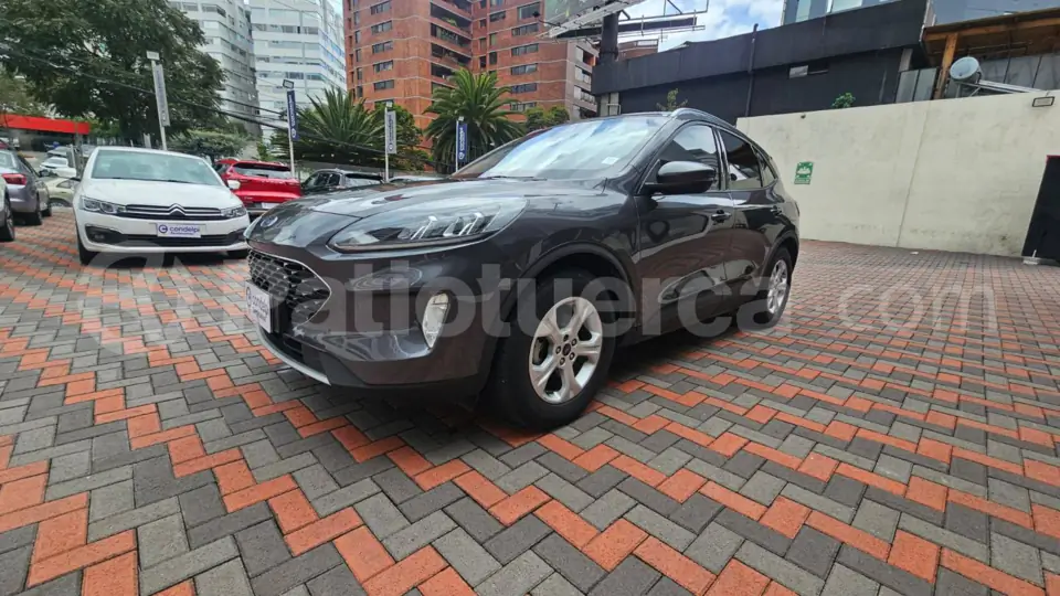 Foto 3 de Ford Escape Trend