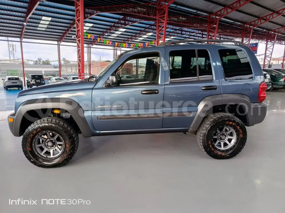 Foto 5 de Jeep Liberty Sport