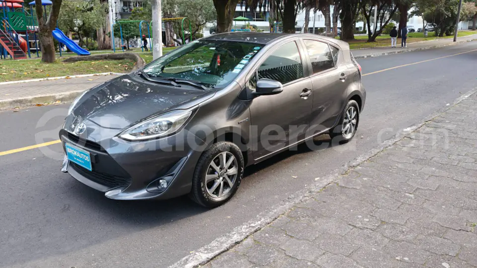 Foto 3 de Toyota Prius