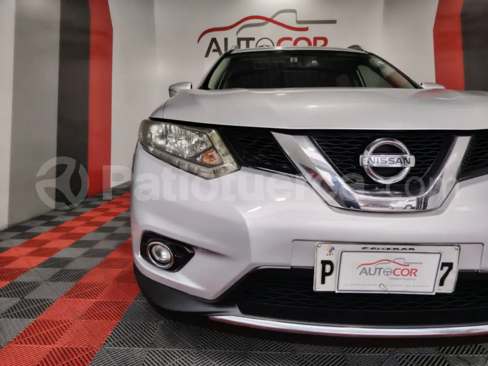 Foto 3 de Nissan xtrail  Advance