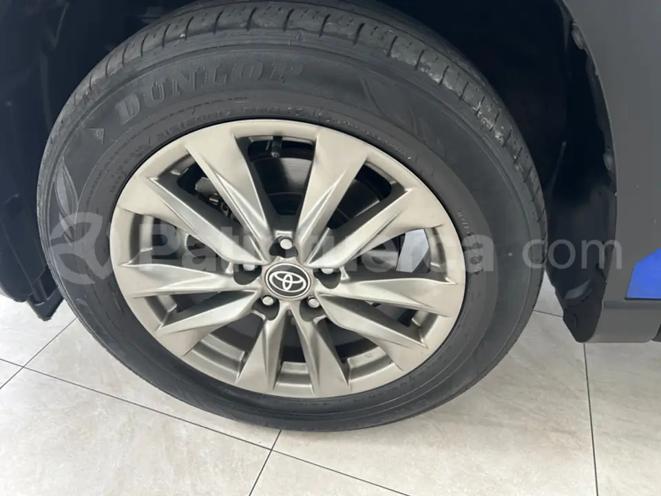 Foto 19 de Toyota COROLLA CROSS