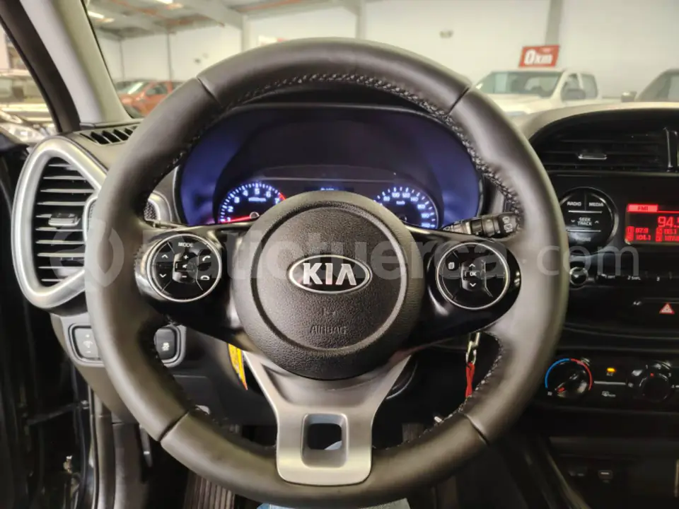 Foto 11 de Kia Soul LX