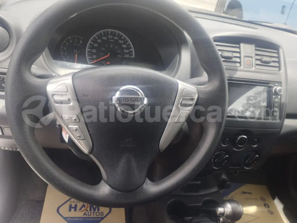 Foto 11 de Nissan Versa