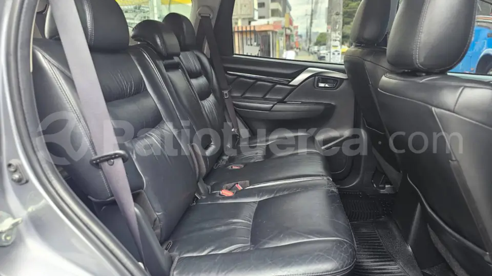 Foto 17 de Mitsubishi Montero Sport Diesel