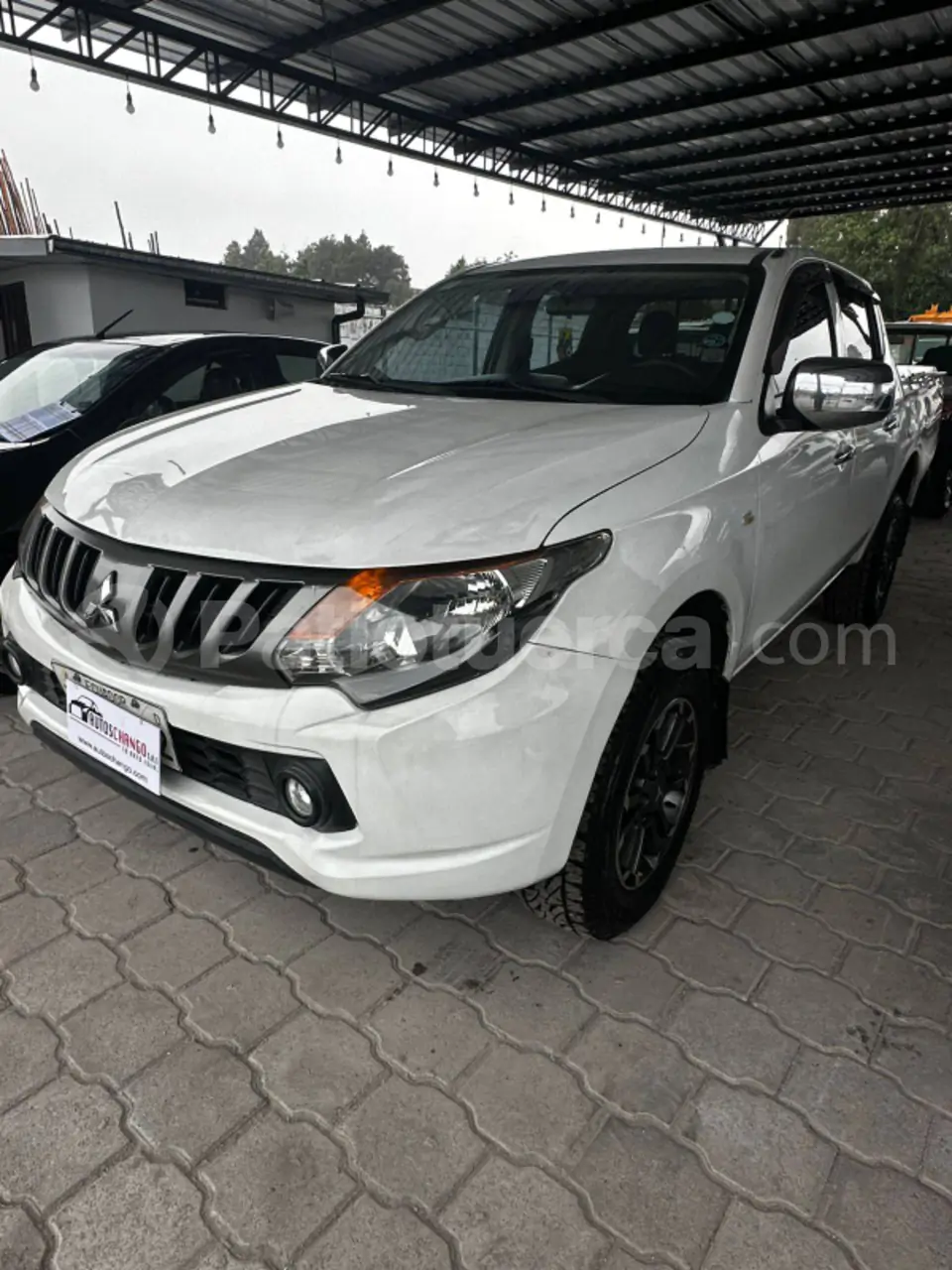 Foto 2 de Mitsubishi L200 GLX