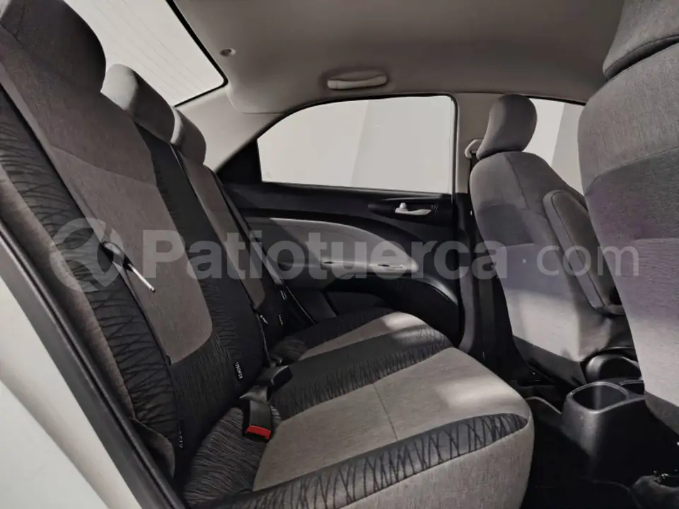 Foto 10 de Kia Soluto