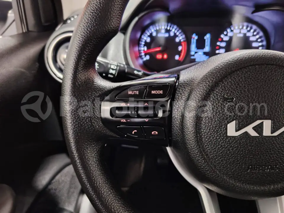 Foto 16 de Kia Soluto LX