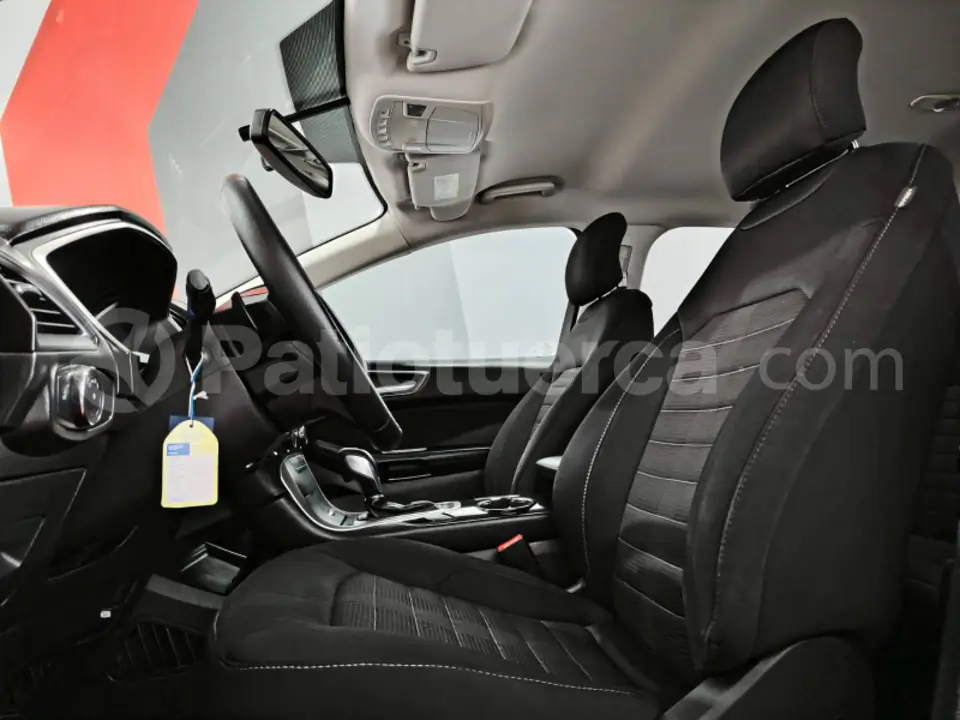 Foto 20 de Ford Edge