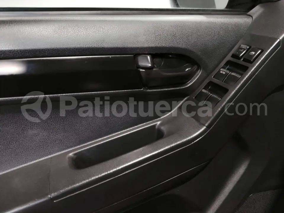 Foto 20 de Chevrolet DMAX CRDI FULL