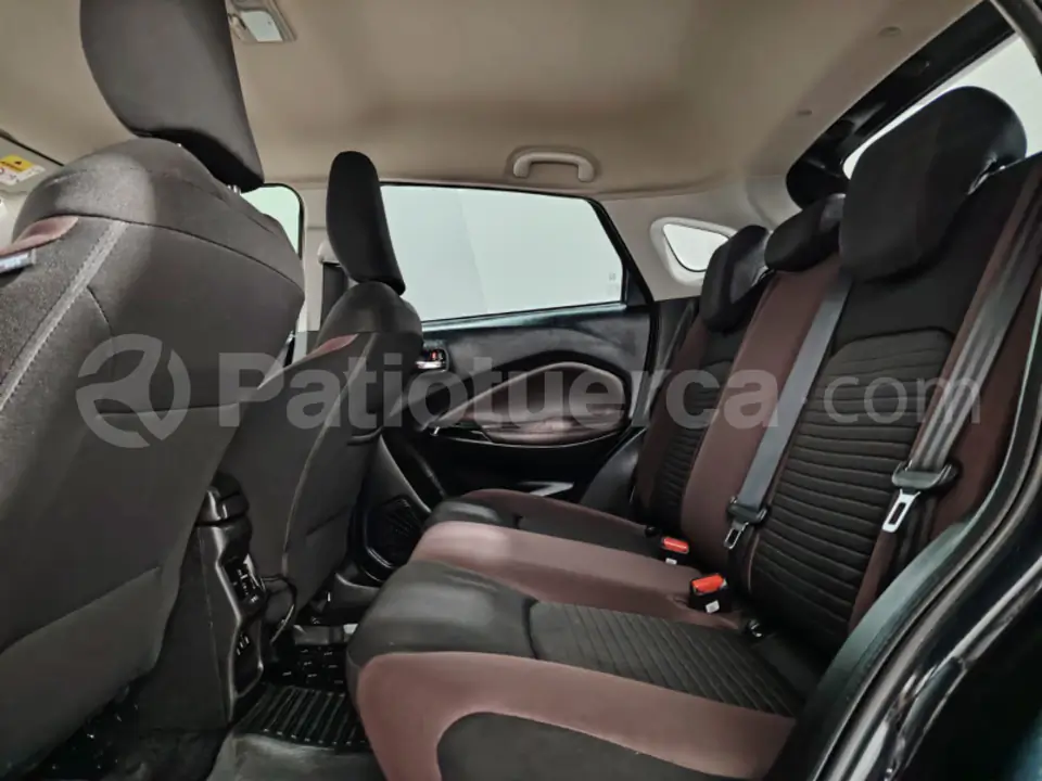 Foto 8 de Suzuki FRONX