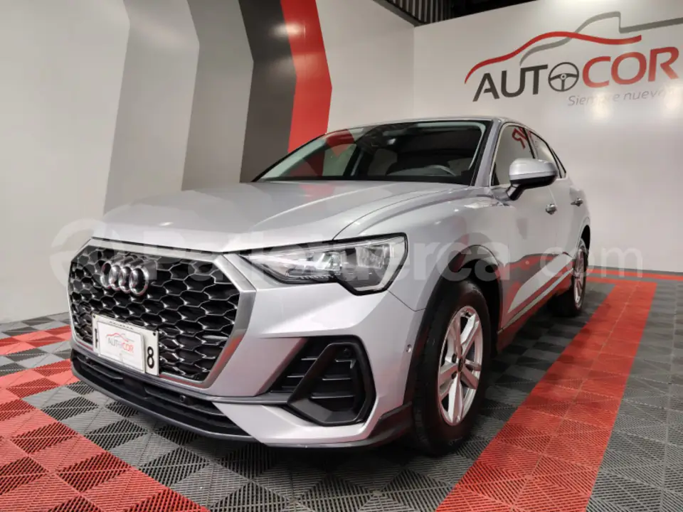 Foto 1 de Audi Q3 SPORTBACK