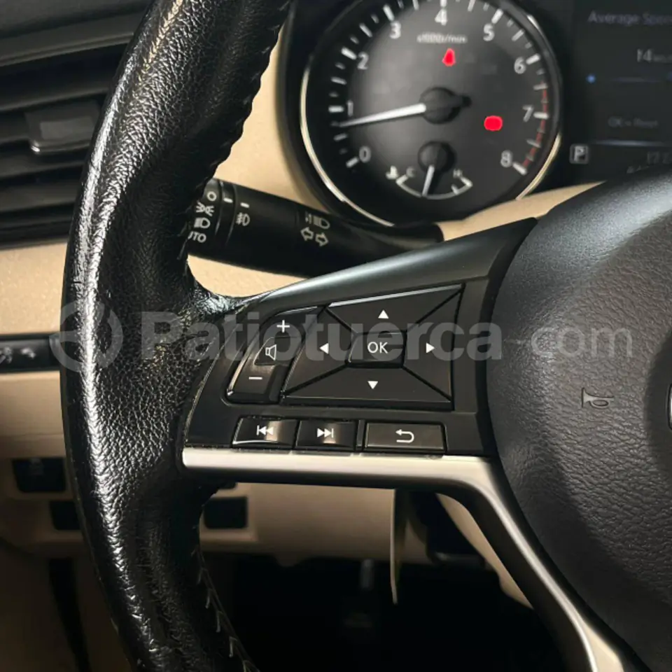 Foto 11 de Nissan X-Trail Exclusive CVT