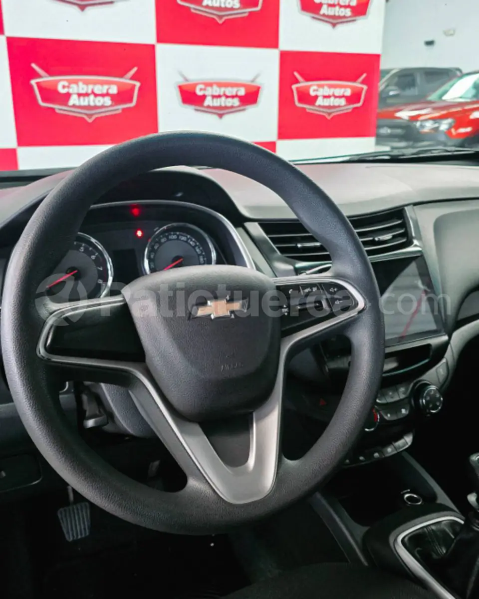 Foto 6 de Chevrolet SAIL STD