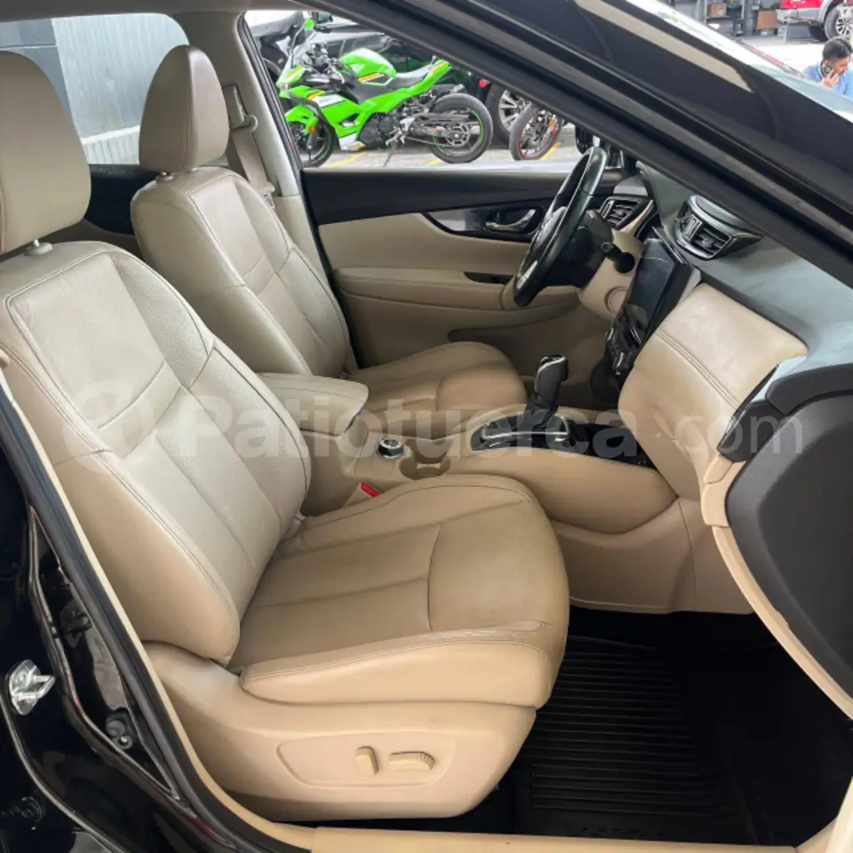 Foto 17 de Nissan XTRAIL EXCLUSIVE