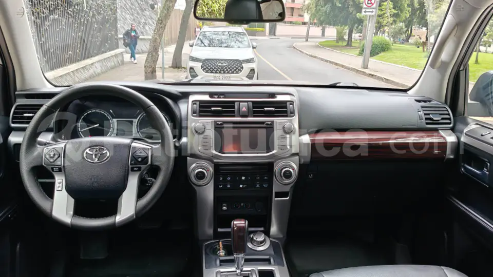 Foto 10 de Toyota 4Runner Limited